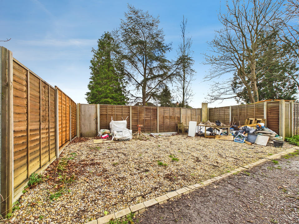 5 bed for sale in Hillside, Horsham  - Property Image 23