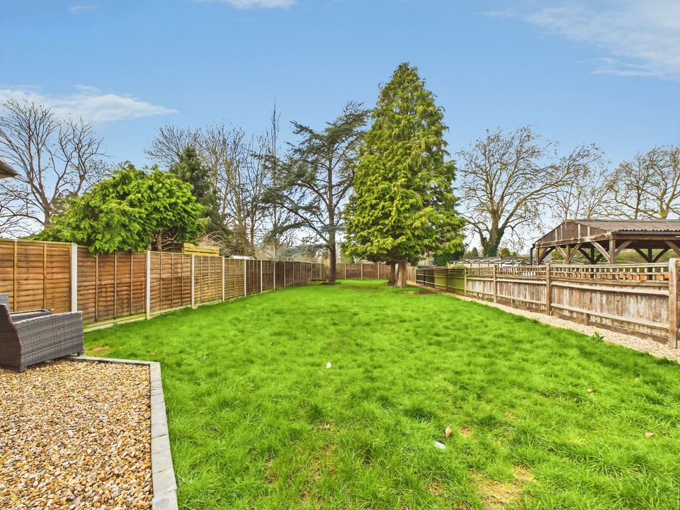 5 bed for sale in Hillside, Horsham  - Property Image 22