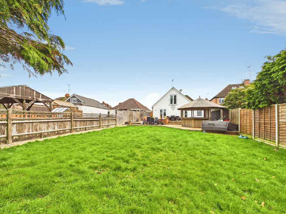 5 bed for sale in Hillside, Horsham  - Property Image 20