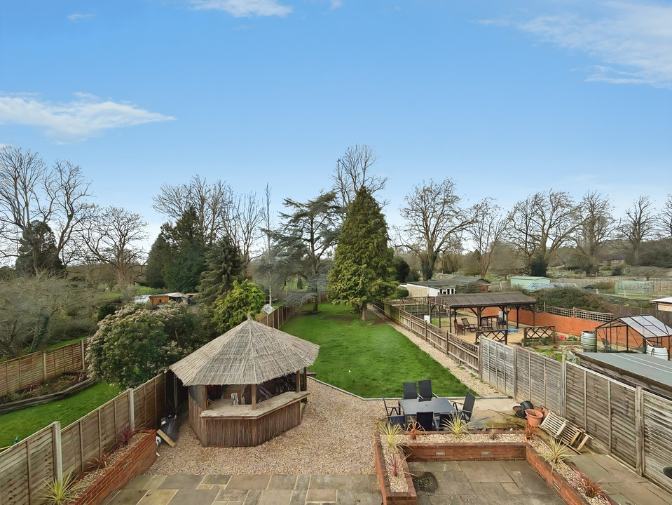 5 bed for sale in Hillside, Horsham  - Property Image 9