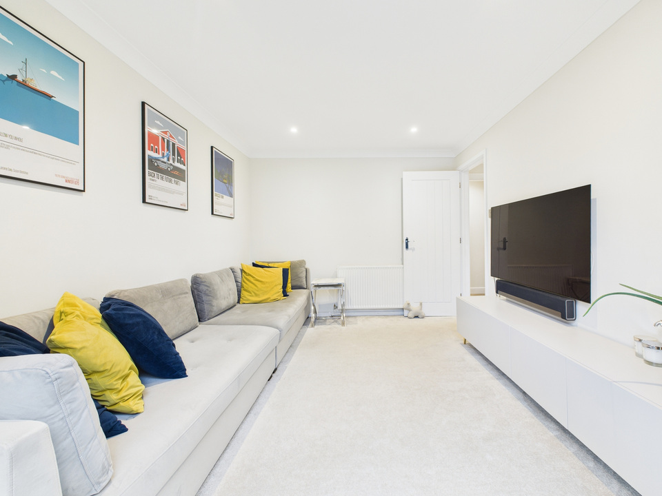 4 bed detached house for sale in Ropeland Way, Horsham, West Sussex  - Property Image 6