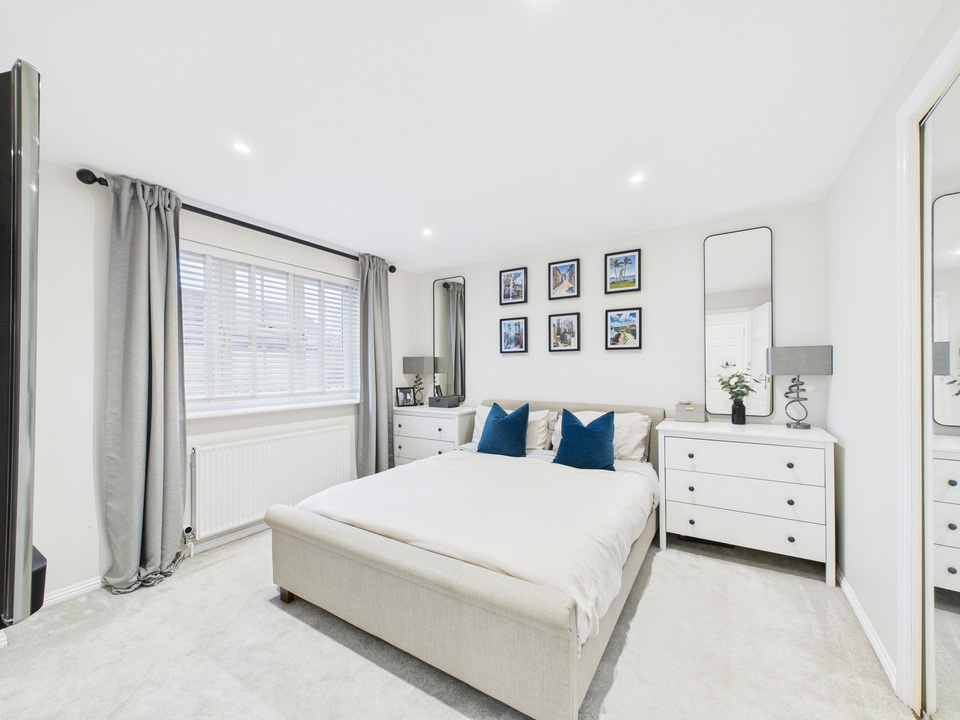 4 bed detached house for sale in Ropeland Way, Horsham, West Sussex  - Property Image 7