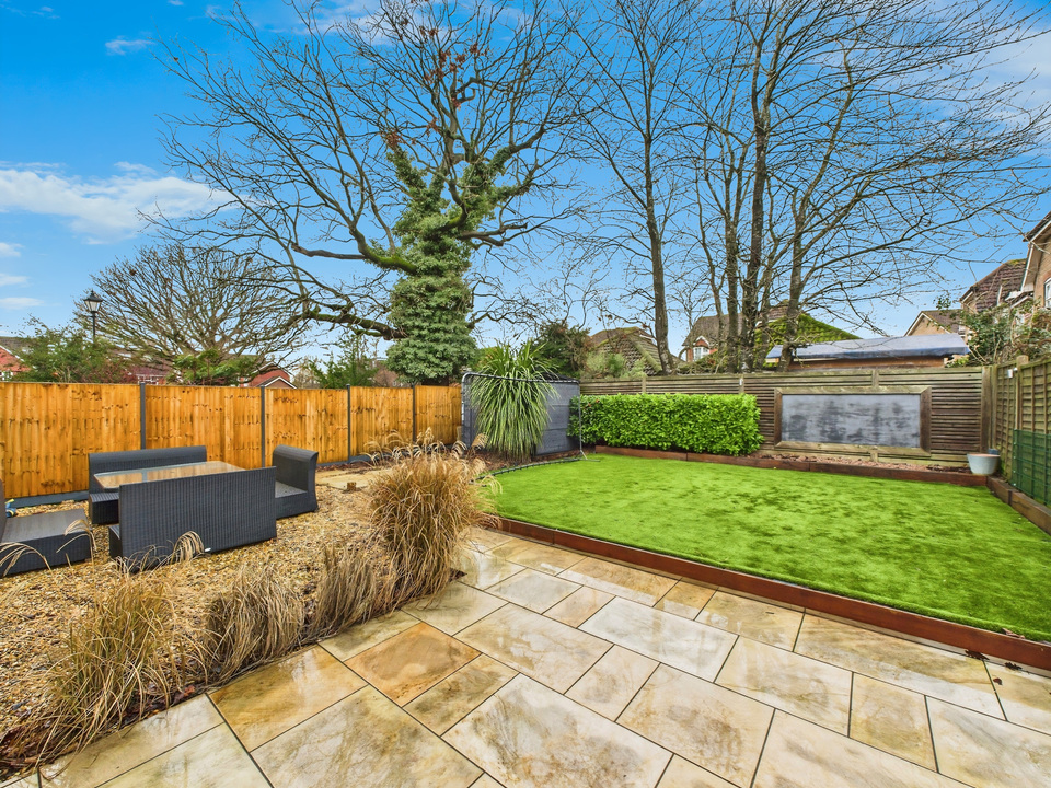 4 bed detached house for sale in Ropeland Way, Horsham, West Sussex  - Property Image 16