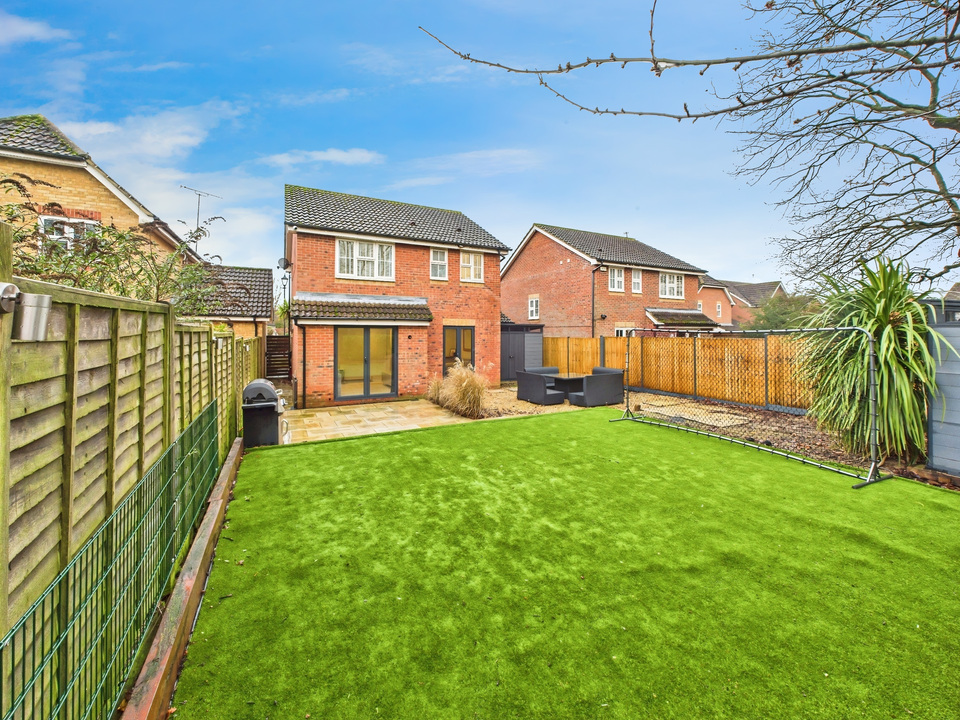 4 bed detached house for sale in Ropeland Way, Horsham, West Sussex  - Property Image 10