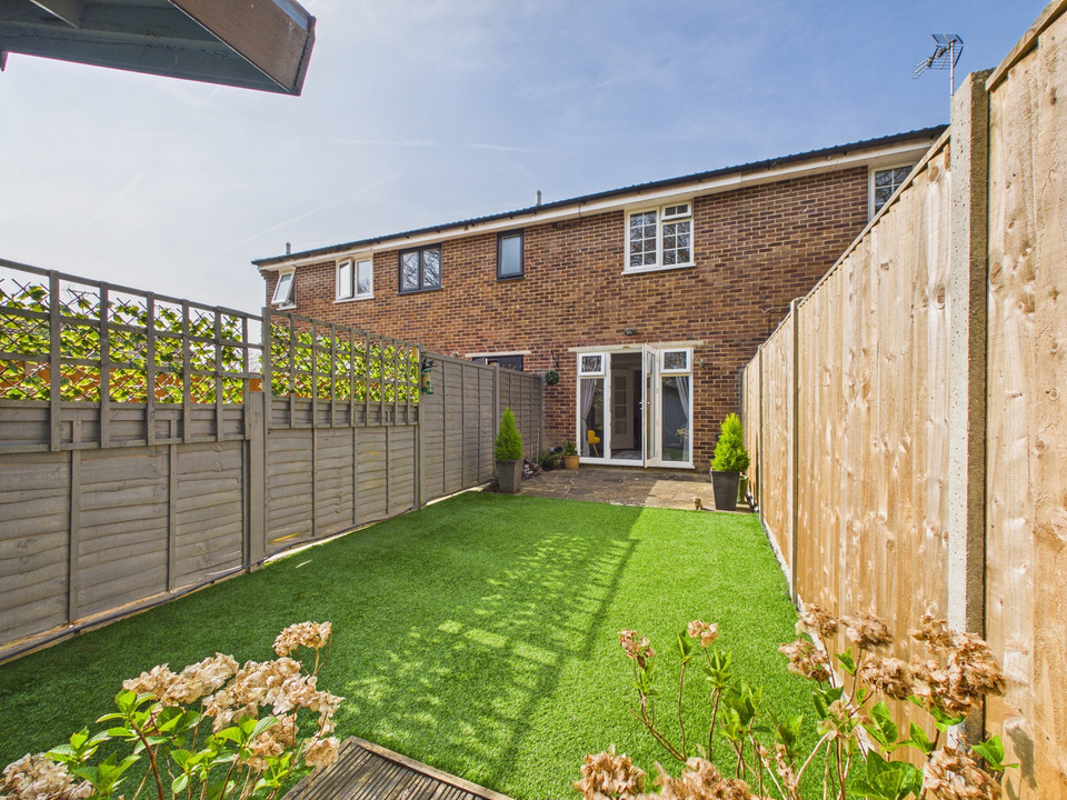 2 bed terraced house for sale in Timber Mill, Southwater, Horsham  - Property Image 9