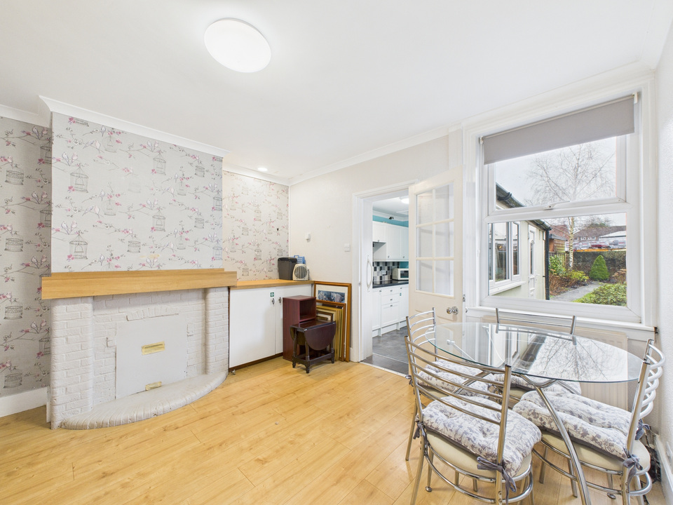 2 bed semi-detached house for sale in Gladstone Road, Horsham, West Sussex - Property Image 3