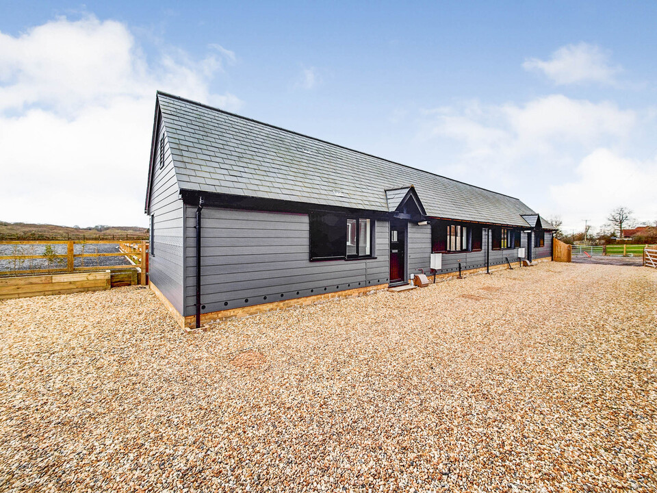 1 bed semi-detached bungalow for sale in Capel Road, Rusper