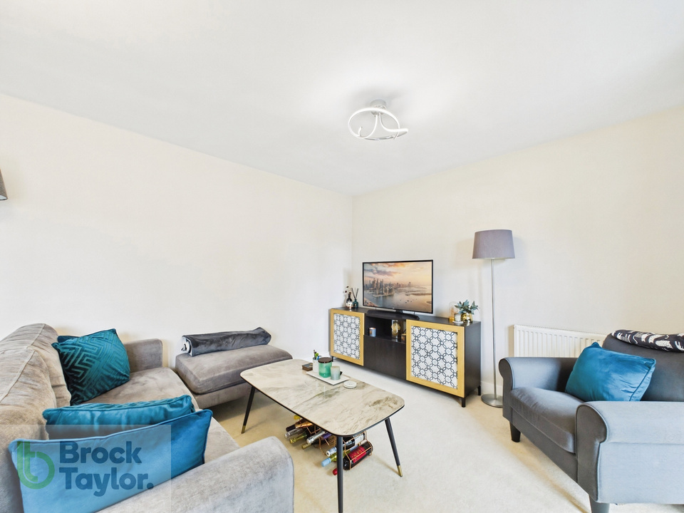 2 bed apartment for sale in Molineux Place, Boltro Road, Haywards Heath, RH16 1BF  - Property Image 6