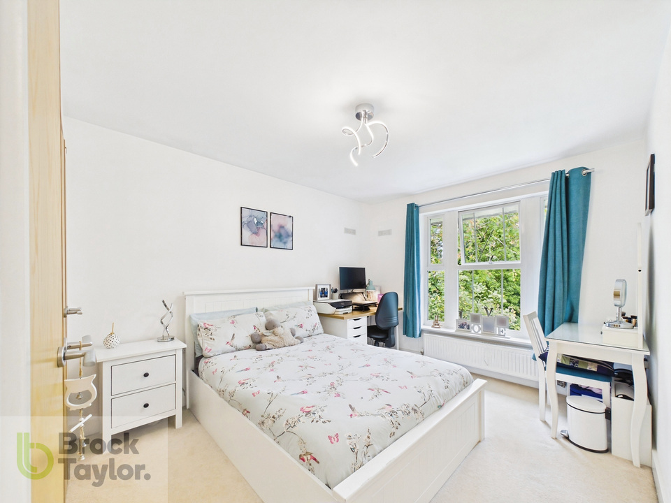2 bed apartment for sale in Molineux Place, Boltro Road, Haywards Heath, RH16 1BF  - Property Image 9