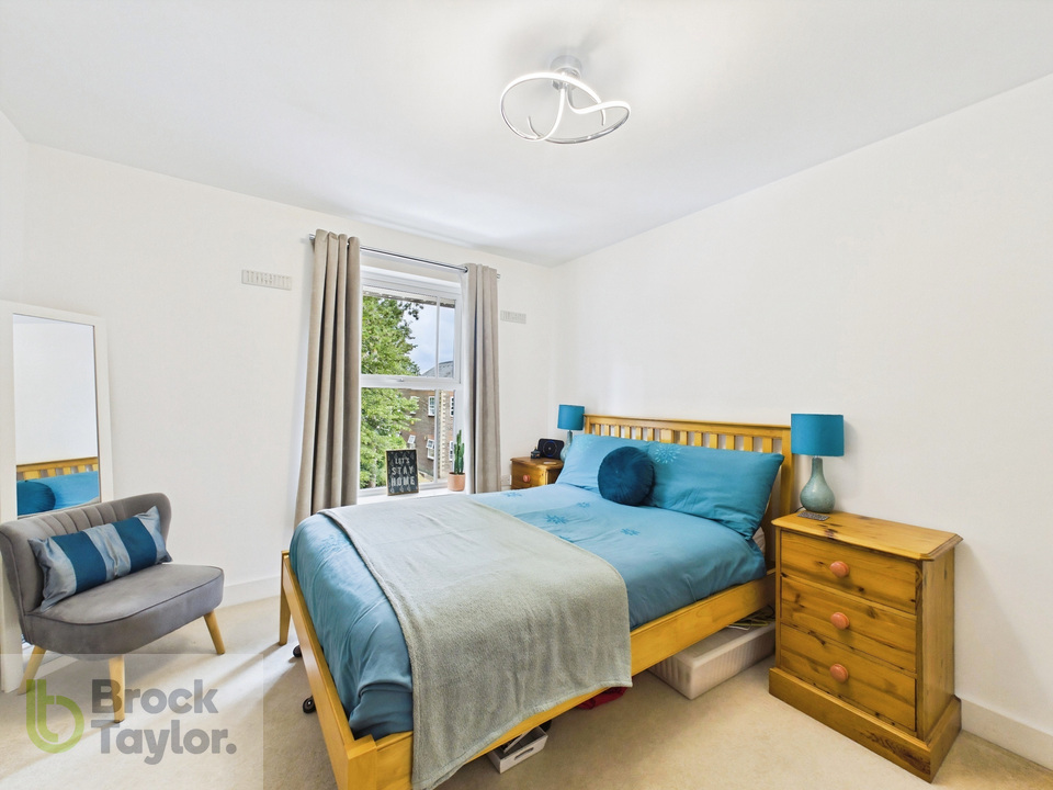 2 bed apartment for sale in Molineux Place, Boltro Road, Haywards Heath, RH16 1BF  - Property Image 12