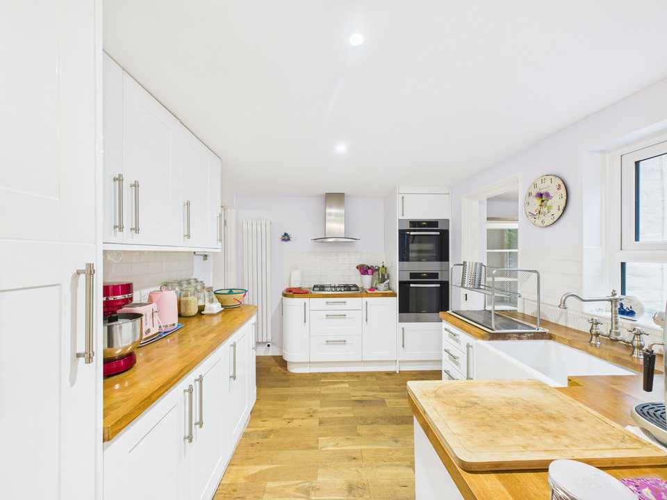 2 bed semi-detached house for sale in Park Terrace West Gardens  - Property Image 3