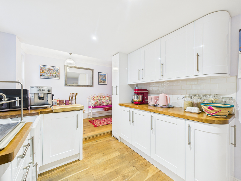 2 bed semi-detached house for sale in Park Terrace West Gardens  - Property Image 4