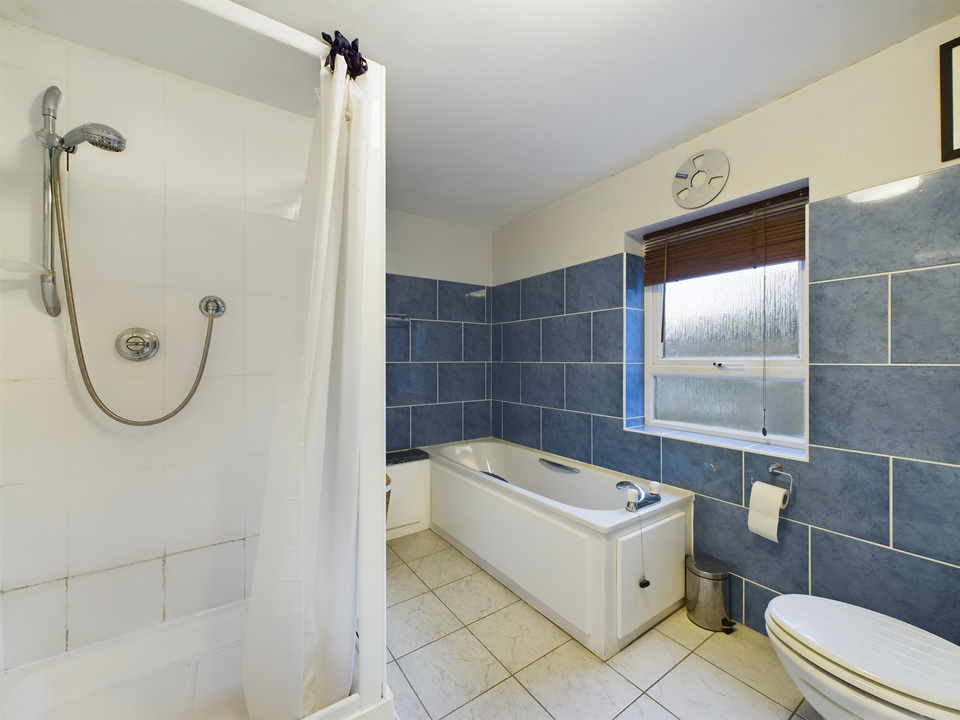 1 bed apartment for sale in Wellington Road, Horsham - Property Image 5