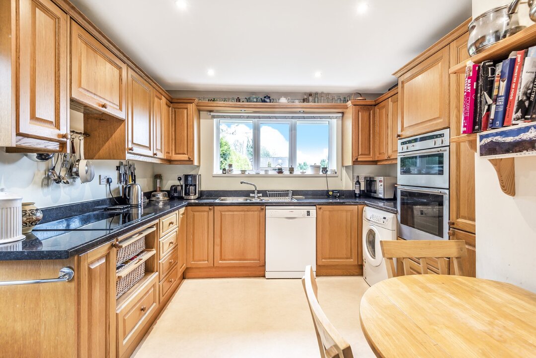 4 bed detached bungalow for sale in Park Street, Slinfold, Horsham  - Property Image 7