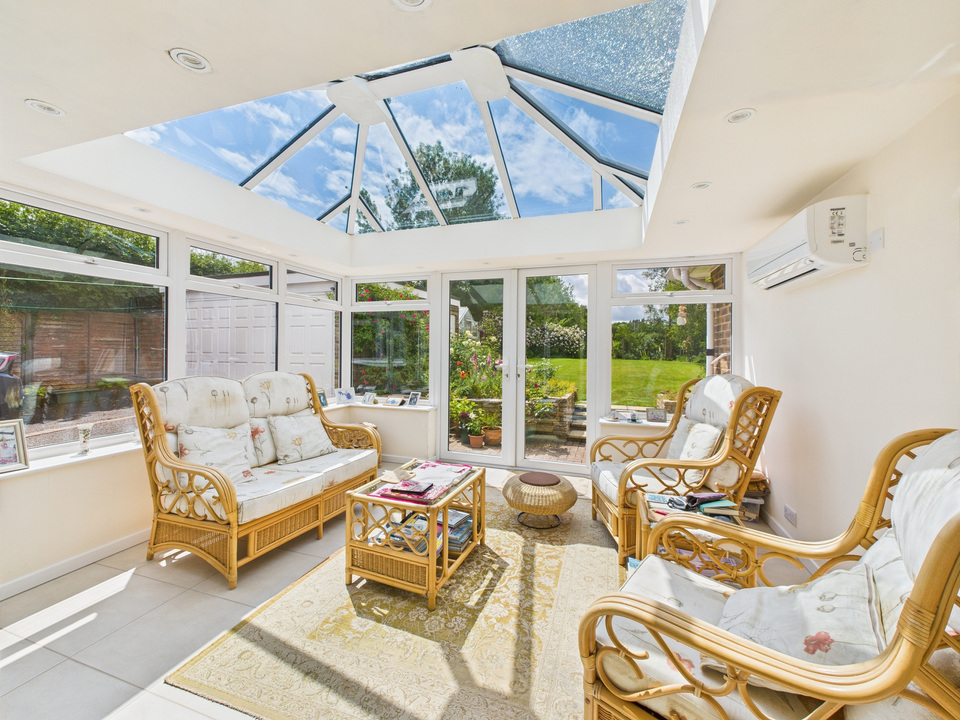 4 bed detached bungalow for sale in Park Street, Slinfold, Horsham  - Property Image 5