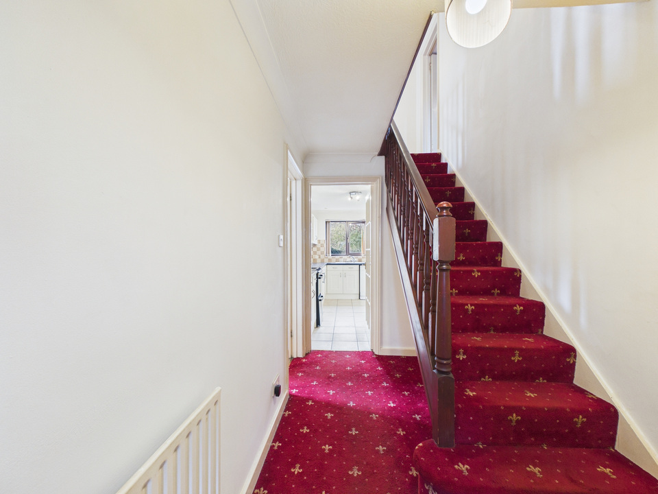 4 bed detached house for sale in The Willows, Pondtail Close, Horsham  - Property Image 12