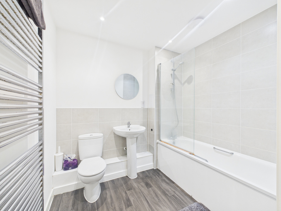 2 bed apartment for sale in Flat 29, Wickhurst Square, Sargent Way, Broadbridge Heath, Horsham, Sussex  - Property Image 8