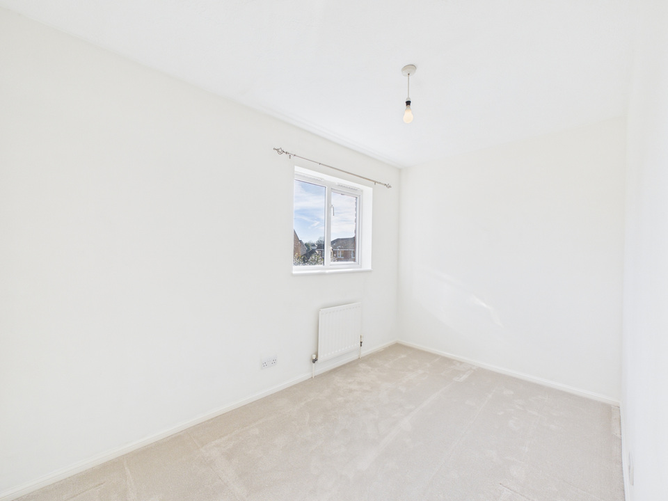 2 bed end of terrace house for sale in Ropeland Way, Horsham  - Property Image 7