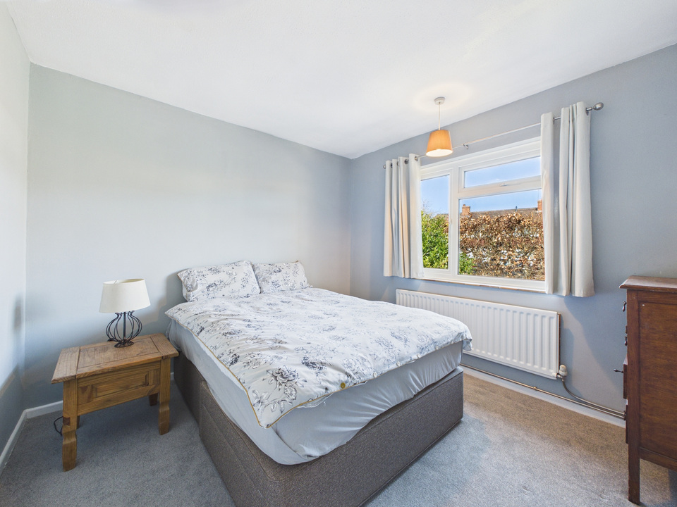 3 bed detached bungalow for sale in Gayles, Blackbridge Lane, Horsham - Property Image 6