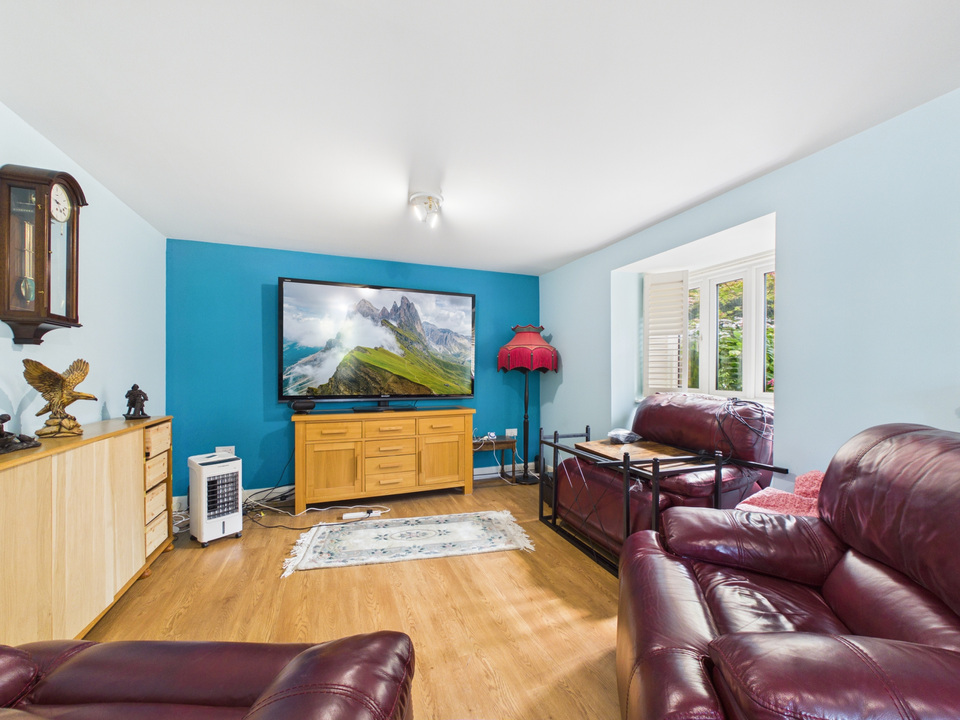 4 bed detached house for sale in Harding Lane, Broadbridge Heath, Horsham  - Property Image 13