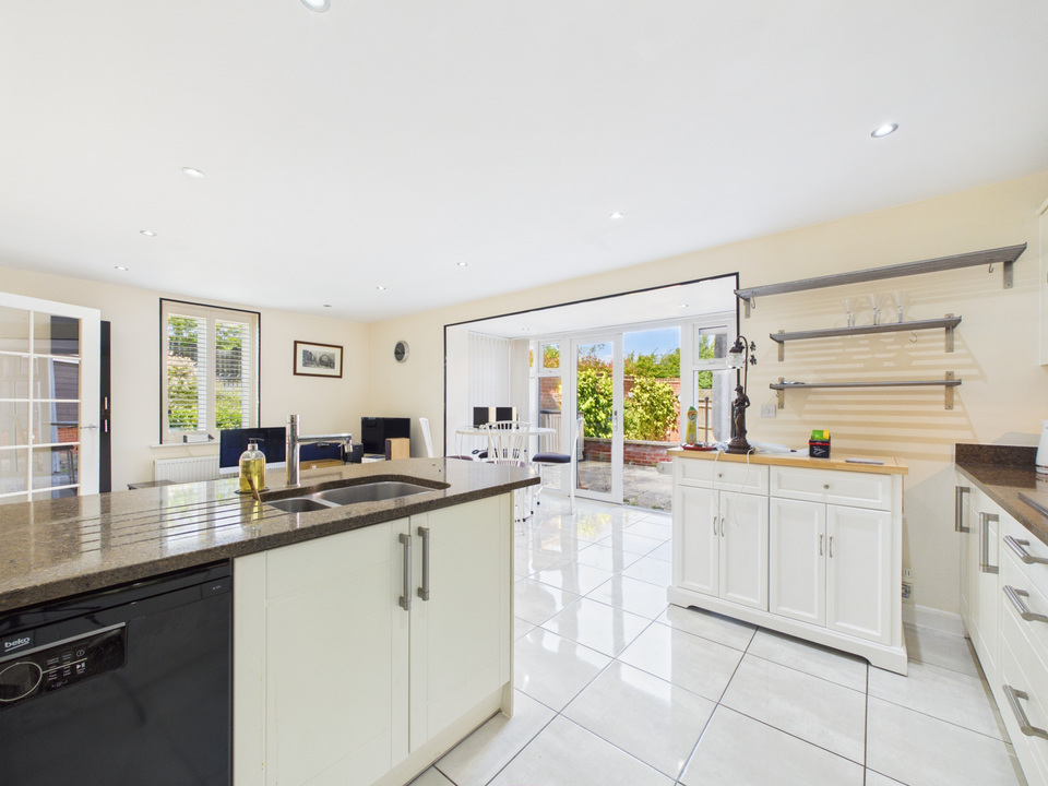 4 bed detached house for sale in Harding Lane, Broadbridge Heath, Horsham  - Property Image 16