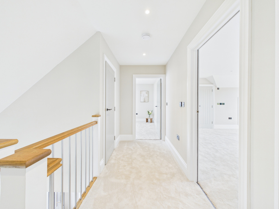 4 bed for sale in Meadow View, Monks Gate, Horsham, West Sussex - Property Image 23