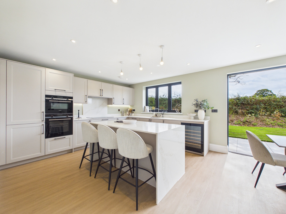 4 bed for sale in Coolhurst Close, Monks Gate, Horsham, West Sussex  - Property Image 5
