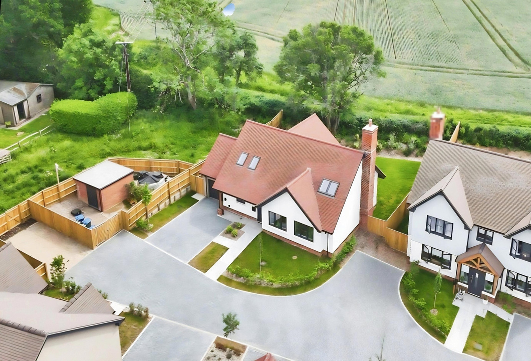 4 bed for sale in Coolhurst Close, Monks Gate, Horsham, West Sussex