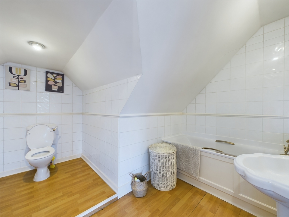 3 bed semi-detached house for sale in Church Street, Warnham, RH12 - Property Image 5