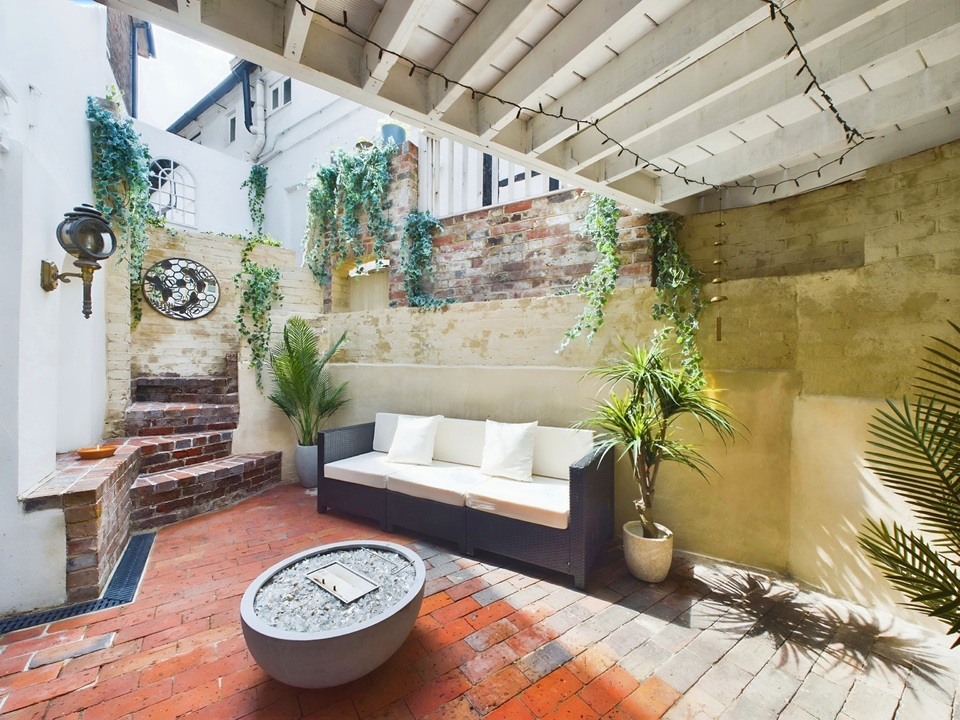 3 bed semi-detached house for sale in Church Street, Warnham, RH12 - Property Image 9