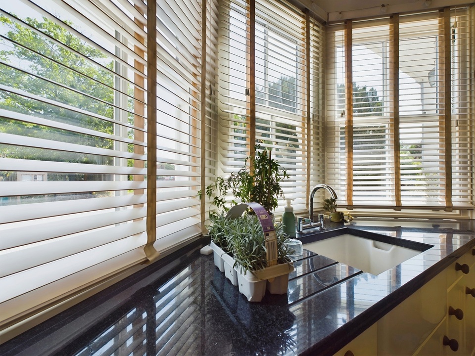 3 bed semi-detached house for sale in Church Street, Warnham, RH12 - Property Image 12