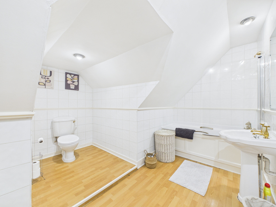 3 bed semi-detached house for sale in Church Street, Warnham, RH12  - Property Image 12