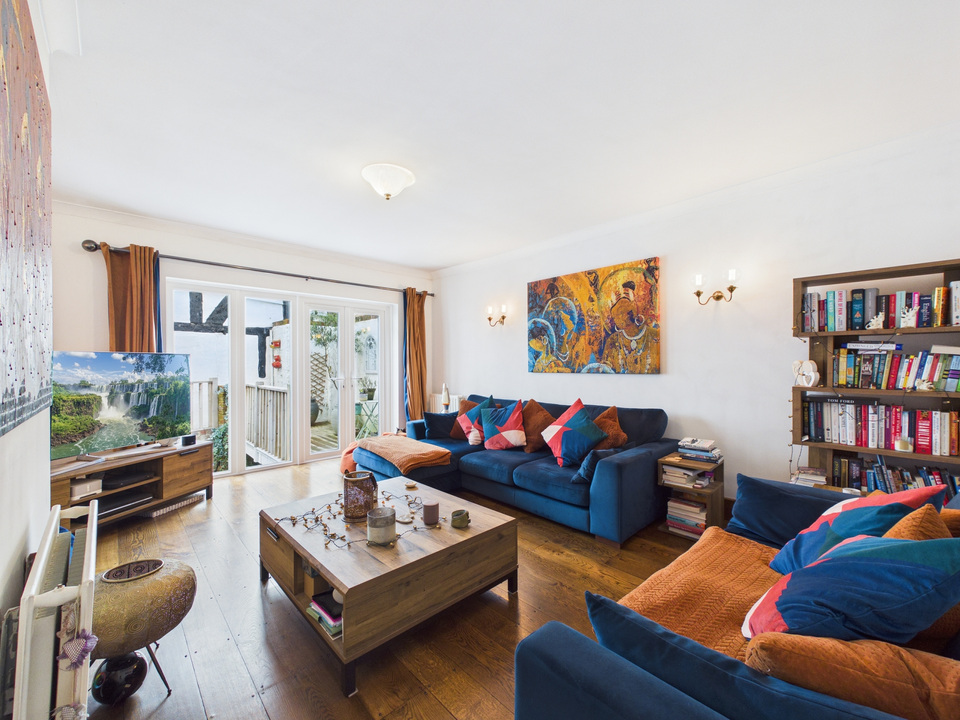 3 bed semi-detached house for sale in Church Street, Warnham, RH12  - Property Image 3