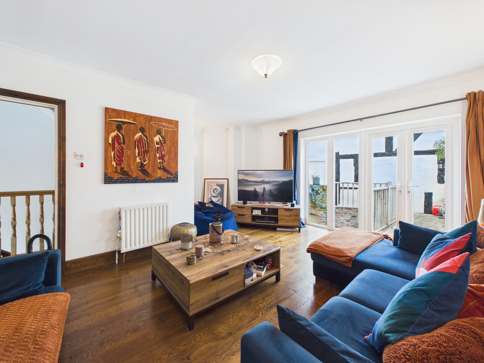 3 bed semi-detached house for sale in Church Street, Warnham, RH12  - Property Image 4