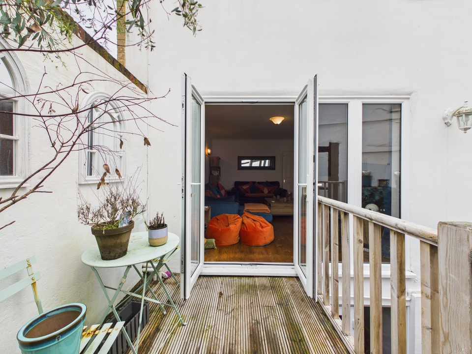 3 bed semi-detached house for sale in Church Street, Warnham, RH12  - Property Image 5