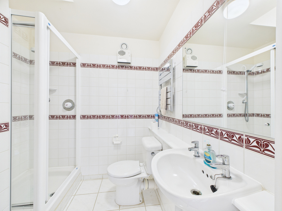 2 bed end of terrace house for sale in Bluecoat Pond, Christs Hospital - Property Image 8
