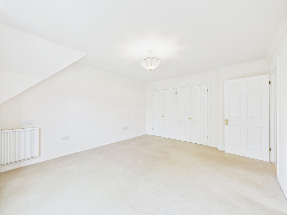 2 bed end of terrace house for sale in Bluecoat Pond, Christs Hospital - Property Image 14