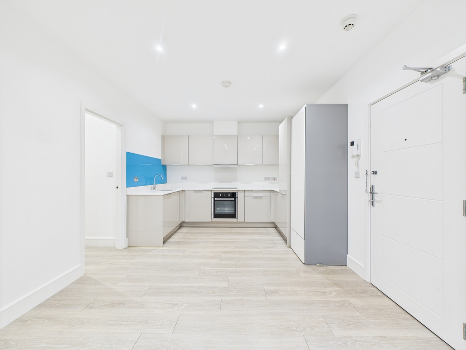 2 bed apartment for sale in Holmes Park, North Street, Horsham, West Sussex  - Property Image 8