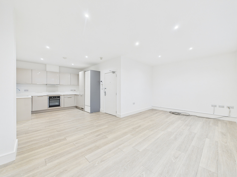 2 bed apartment for sale in Holmes Park, North Street, Horsham, West Sussex  - Property Image 2