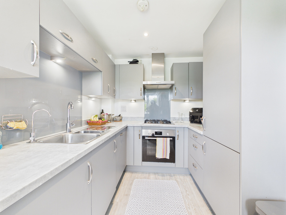 2 bed semi-detached house for sale in Stillwell Way, Faygate, Horsham  - Property Image 13