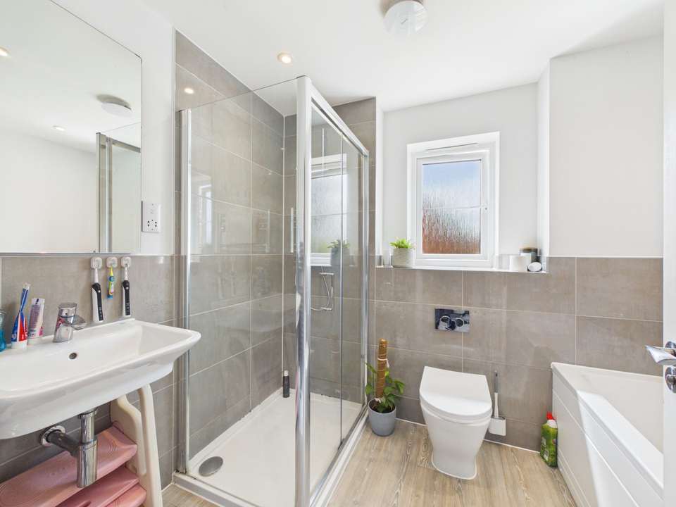 2 bed semi-detached house for sale in Stillwell Way, Faygate, Horsham  - Property Image 8