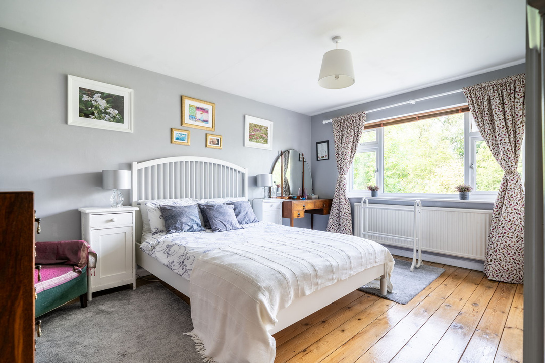 4 bed semi-detached house for sale in Naldretts Lane, Rudgwick - Property Image 5