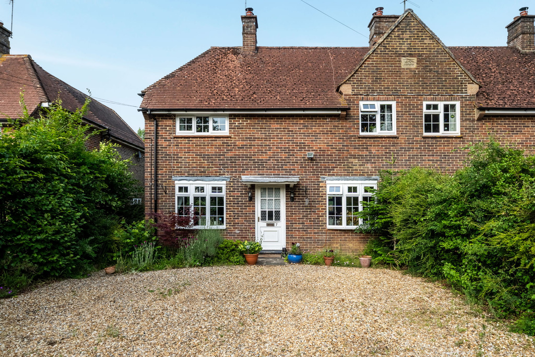 4 bed semi-detached house for sale in Naldretts Lane, Rudgwick - Property Image 11
