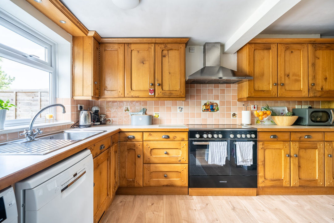 4 bed semi-detached house for sale in Naldretts Lane, Rudgwick - Property Image 17