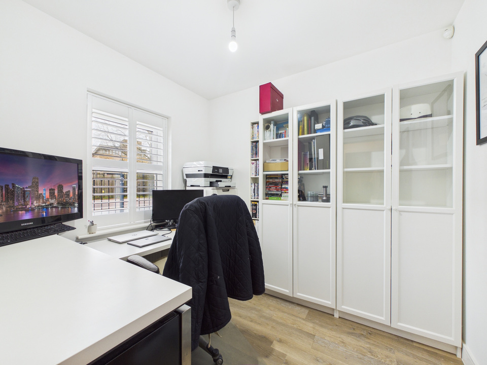 4 bed terraced house for sale in Parsonage Road, Horsham, West Sussex - Property Image 12