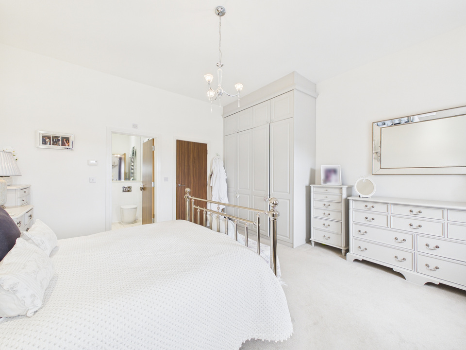 4 bed terraced house for sale in Parsonage Road, Horsham, West Sussex - Property Image 17