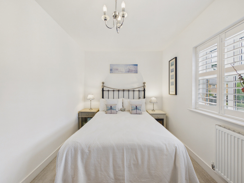 4 bed terraced house for sale in Parsonage Road, Horsham, West Sussex  - Property Image 8