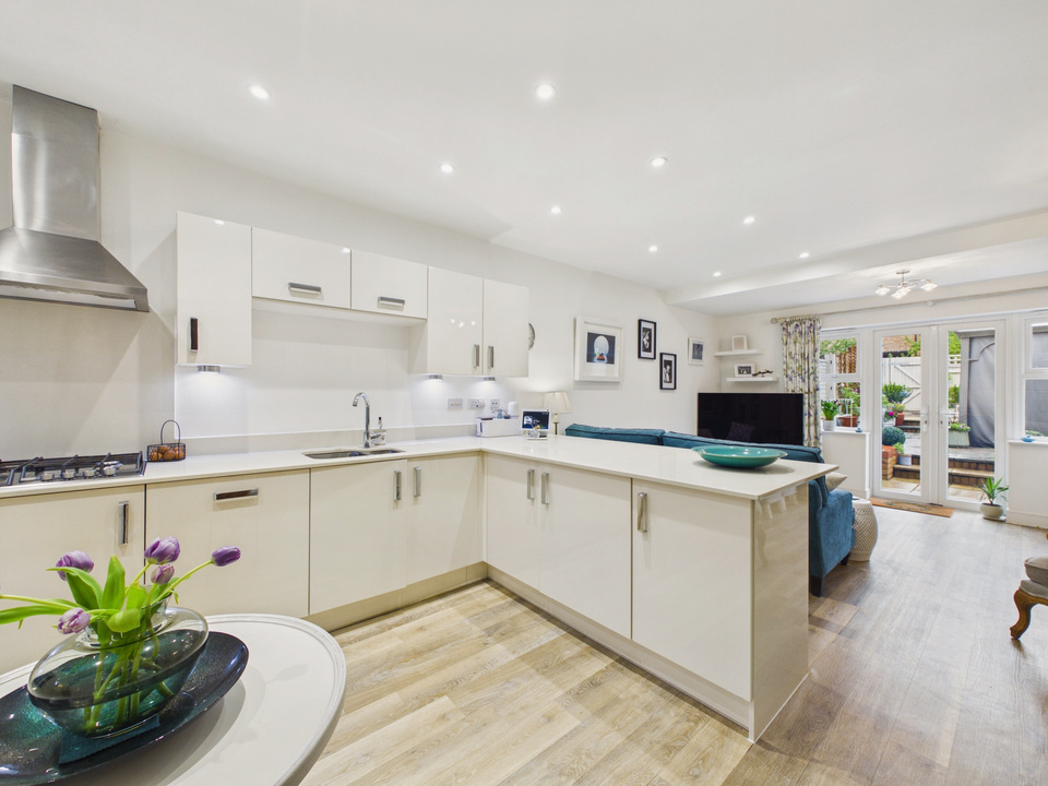 4 bed terraced house for sale in Parsonage Road, Horsham, West Sussex  - Property Image 3