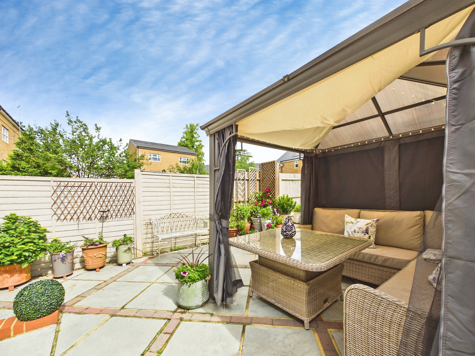 4 bed terraced house for sale in Parsonage Road, Horsham, West Sussex  - Property Image 22