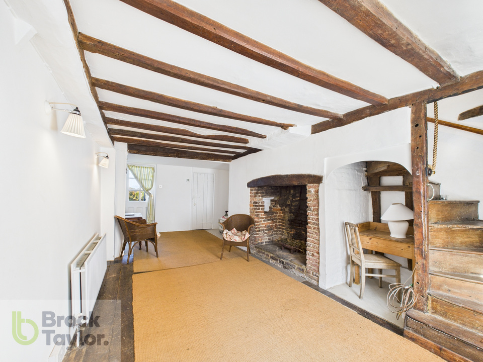 2 bed terraced house for sale in South Street, Cuckfield - Property Image 1